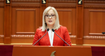 Info Shqip: Lindita Nikolla jep dorëheqjen nga posti i Kryetares së Parlamentit, zbulon arsyen