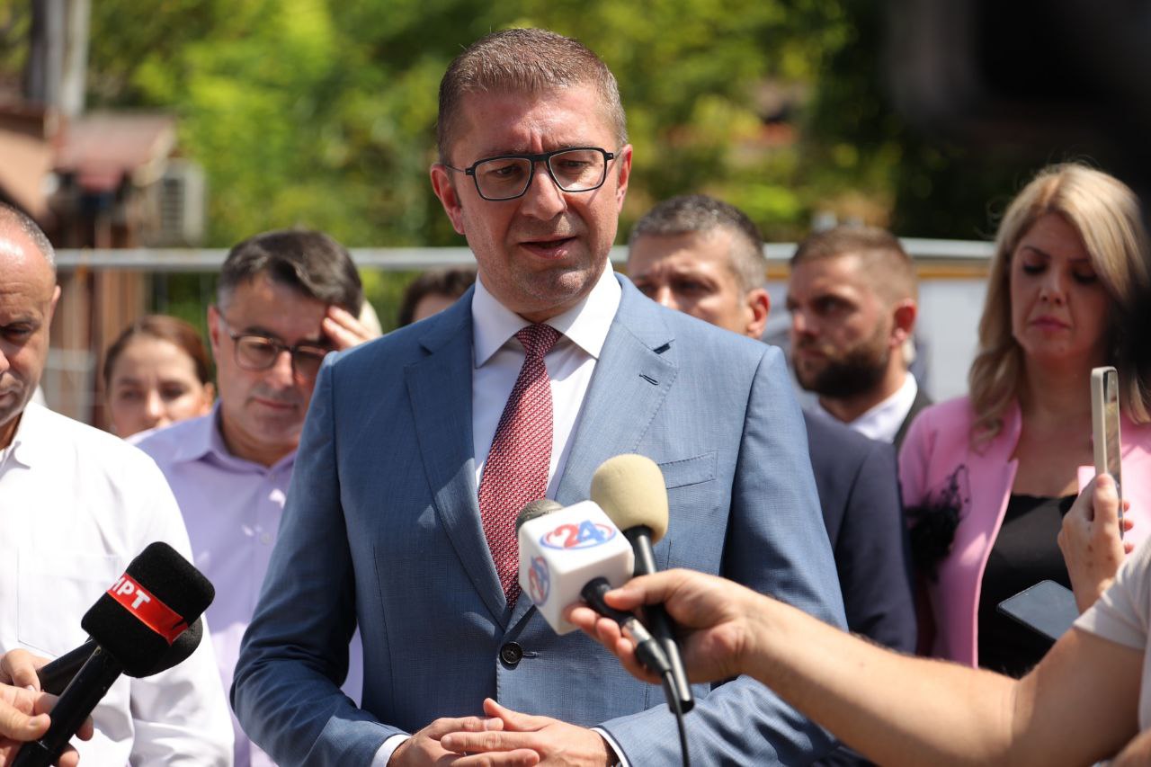 “I lus qytetarët që të jemi të qetë”, Mickoski: Vijojnë provokime në baza ndëretnike