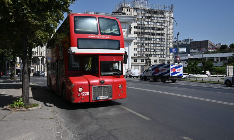 Studentët rrezik të mbeten pa transport falas? Janevska: Do të planifikojmë për vitin e ardhshëm