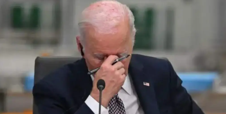 Ndodh sërish! Joe Biden-in e zë gjumi në takimin me liderët