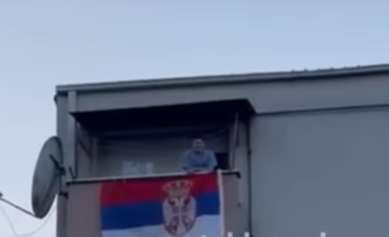 Provokuan gjatë 28 nëntorit me flamurin serb, lirohen qytetarët serb të Kumanovës?!