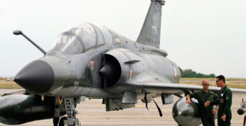 Ukraina merr avionët e parë luftarakë francezë, Mirage 2000