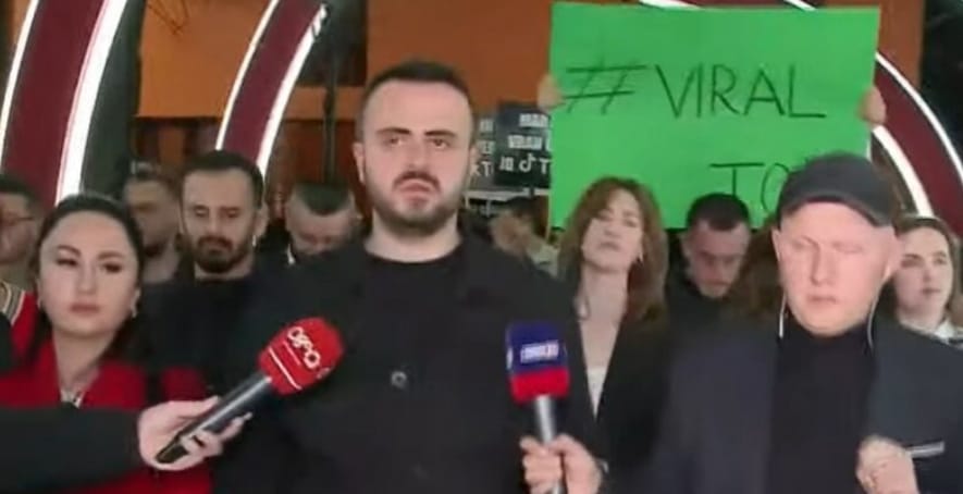 Protestë për Tik Tokun, PD: Merrni shembull nga Serbia, dilni në shesh